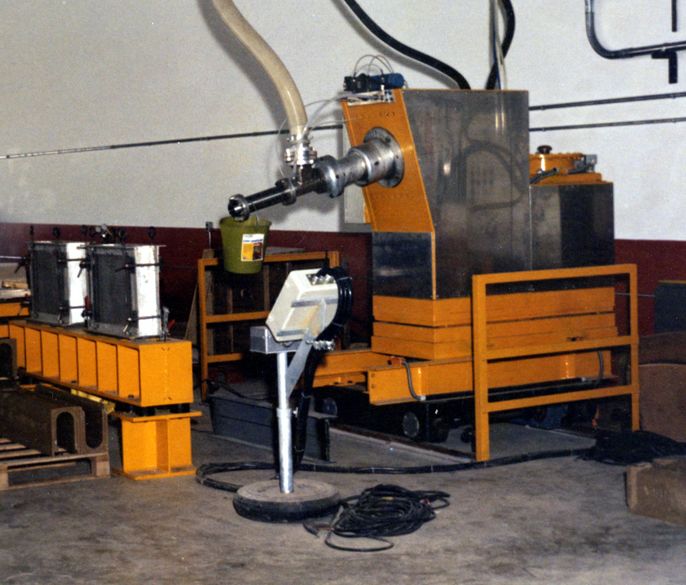 改进了“Respecta”的机器，图为1977年亚科美国分公司投产后的情况。