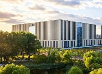 北京航空航天大学沙河校区-封面